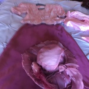 Women’s Dickens era costume complete with hat.